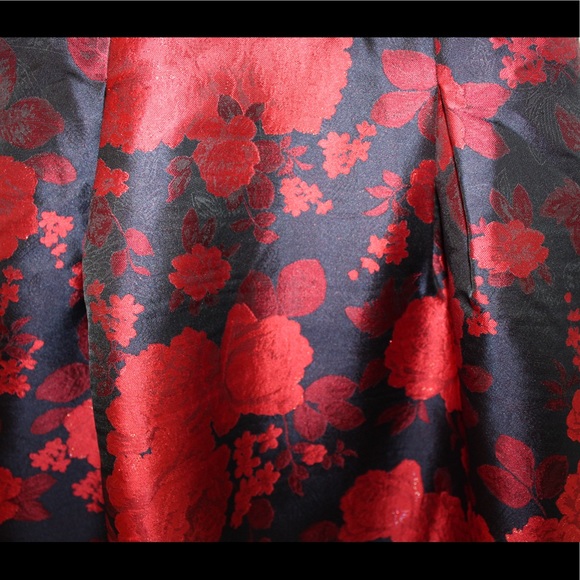 Chaps velvet and satin cocktail dress (NWT) - Picture 6 of 13